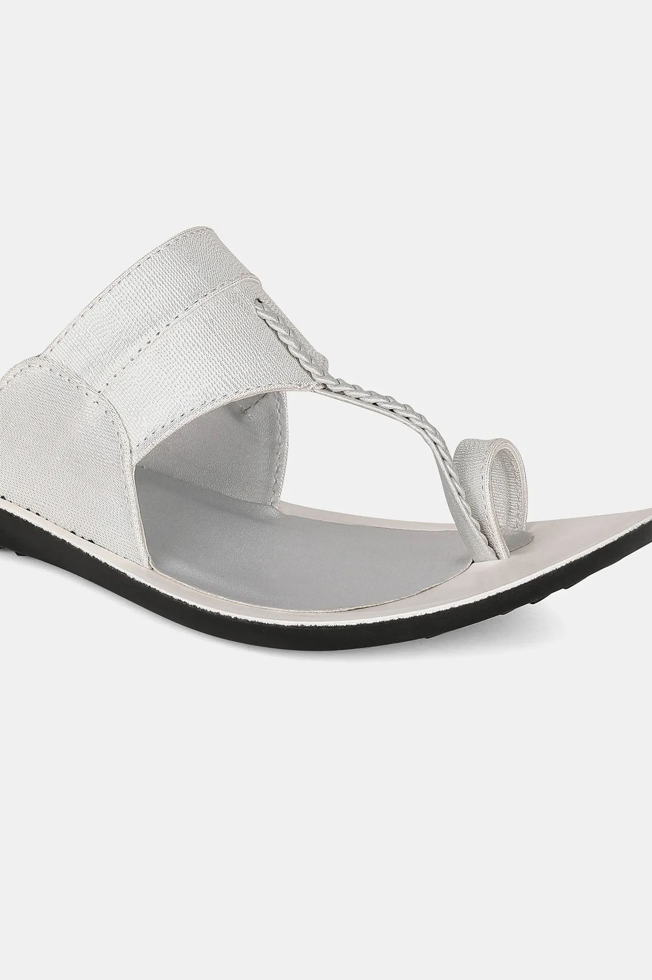 Aurelia Almond Toe Textured Flat-ZDarlene