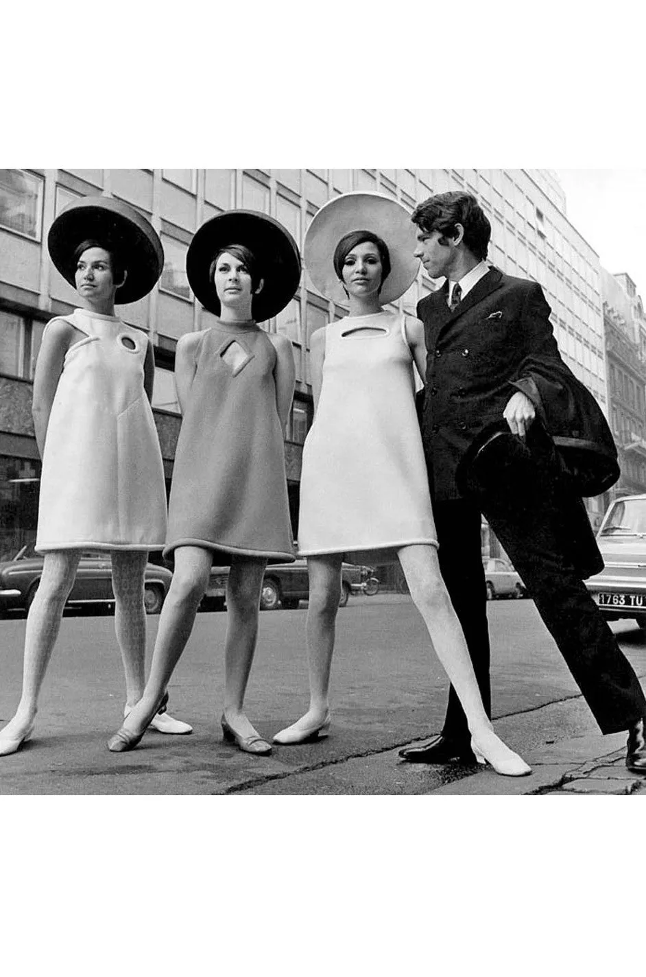 c1968 Pierre Cardin Couture Shift Dress