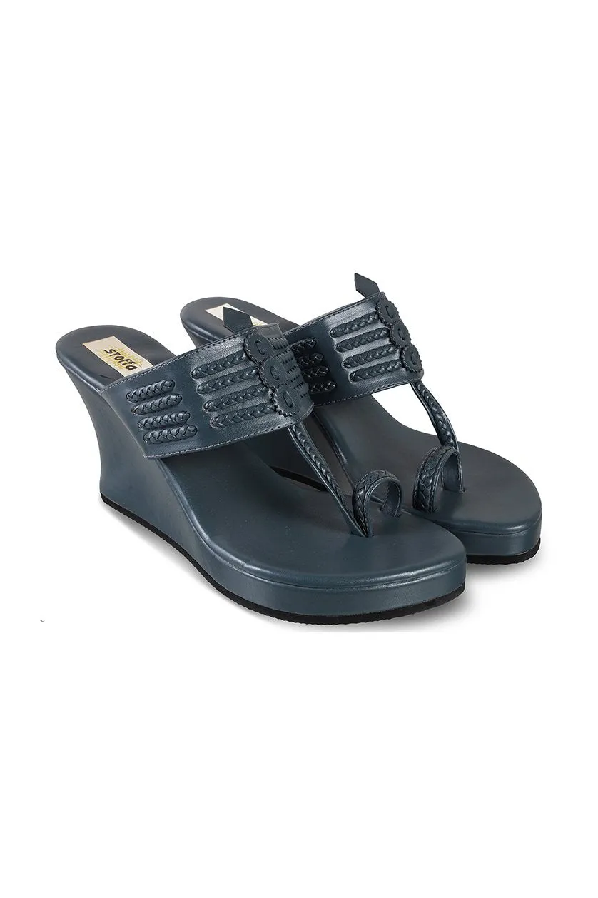 Classic High K Wedge Black