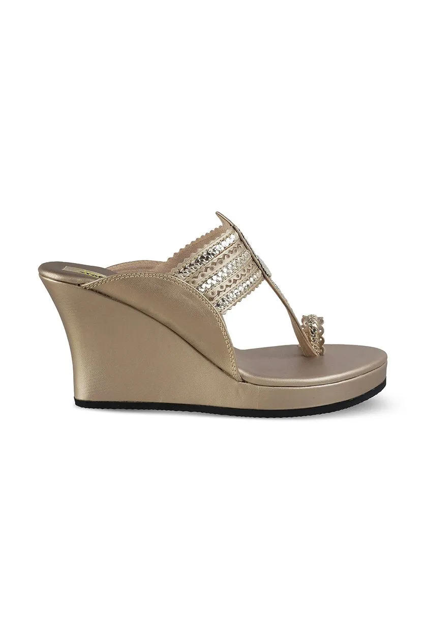 Classic High K Wedge Champagne