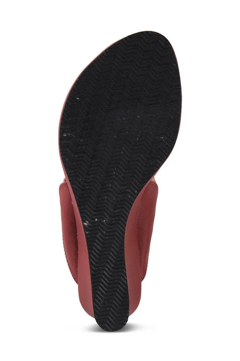 Classic High K Wedge Champagne