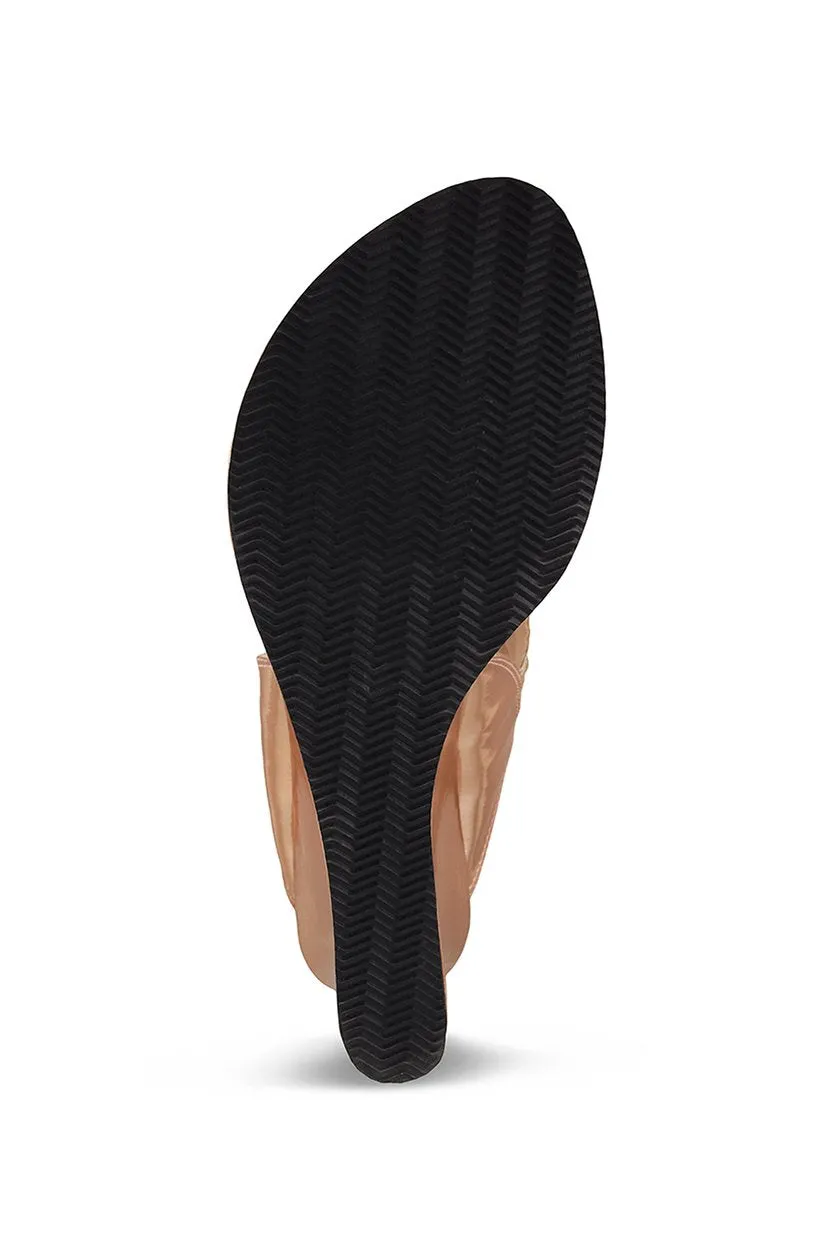 Classic High K Wedge Champagne