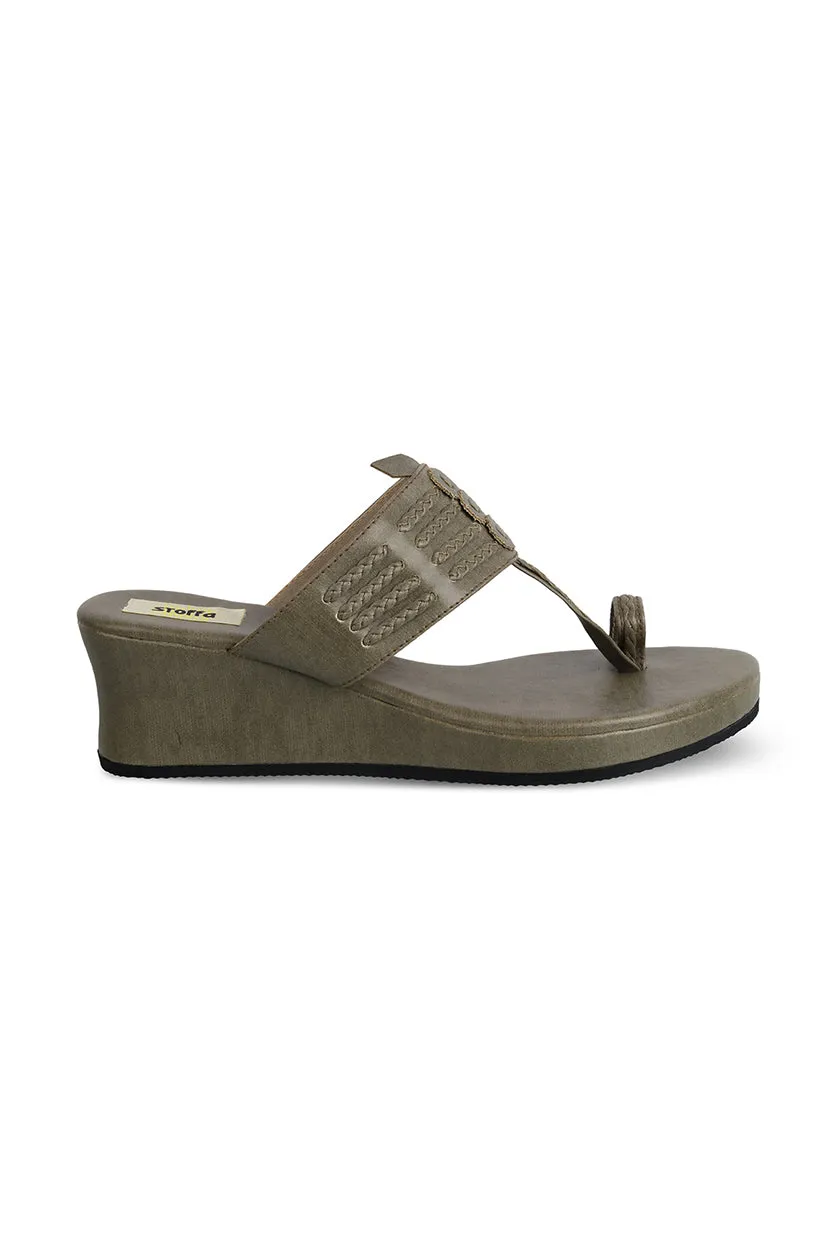 Classic Low K Wedge Maroon