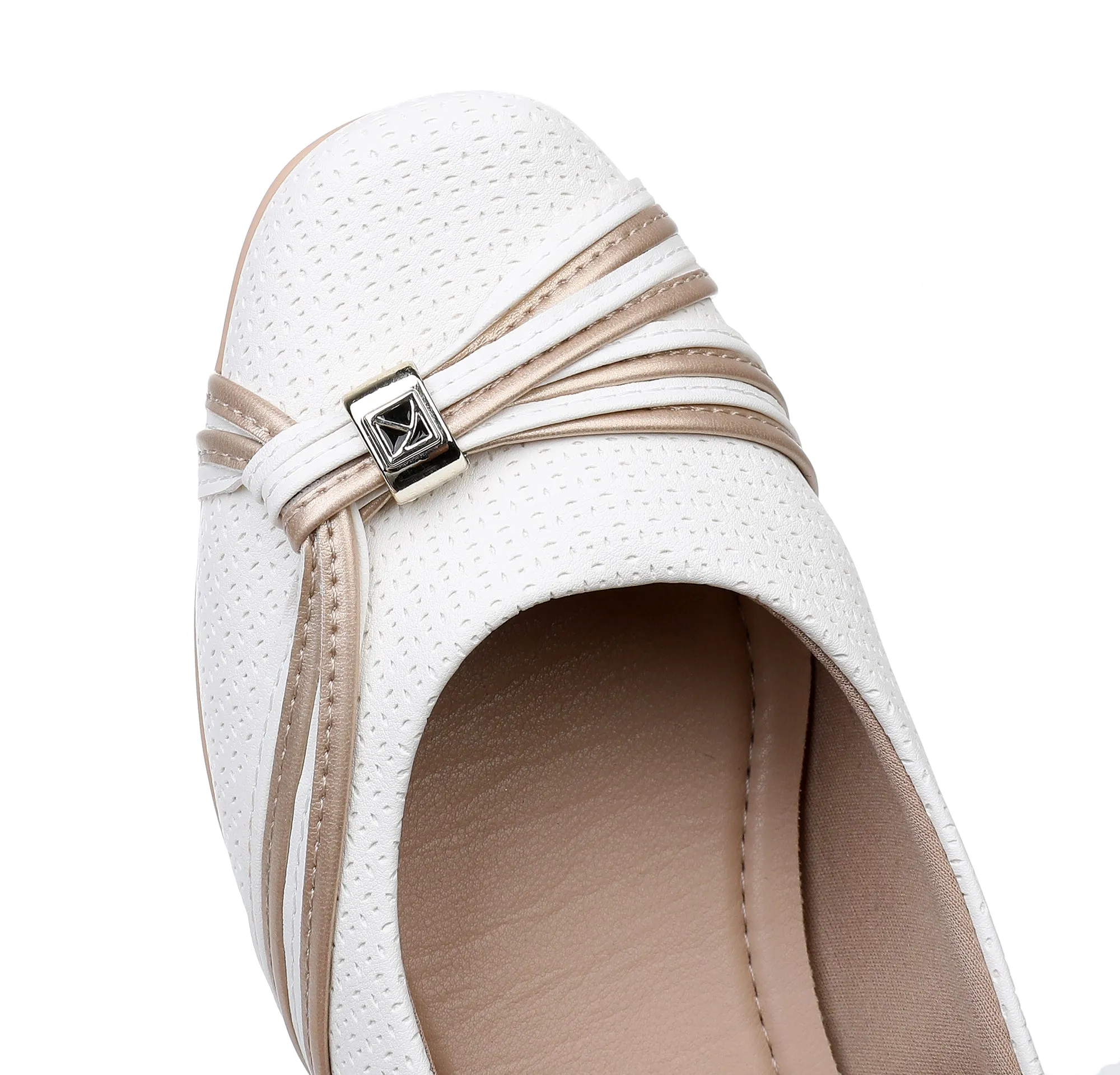 Gleaming Charm White & Gold Slip-on (250.196)