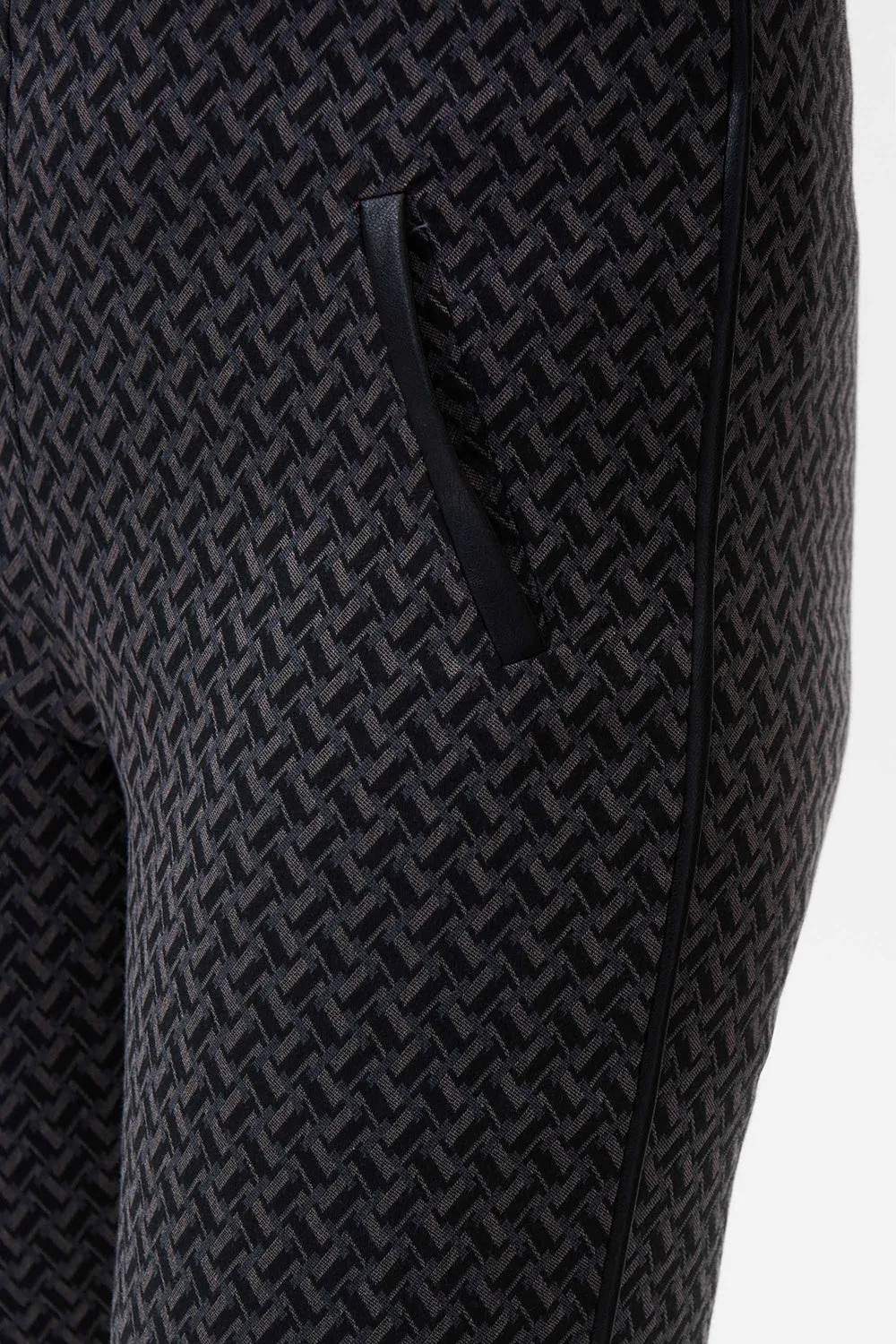 Joseph Ribkoff Textured Pant with Pocket Trim jr224114