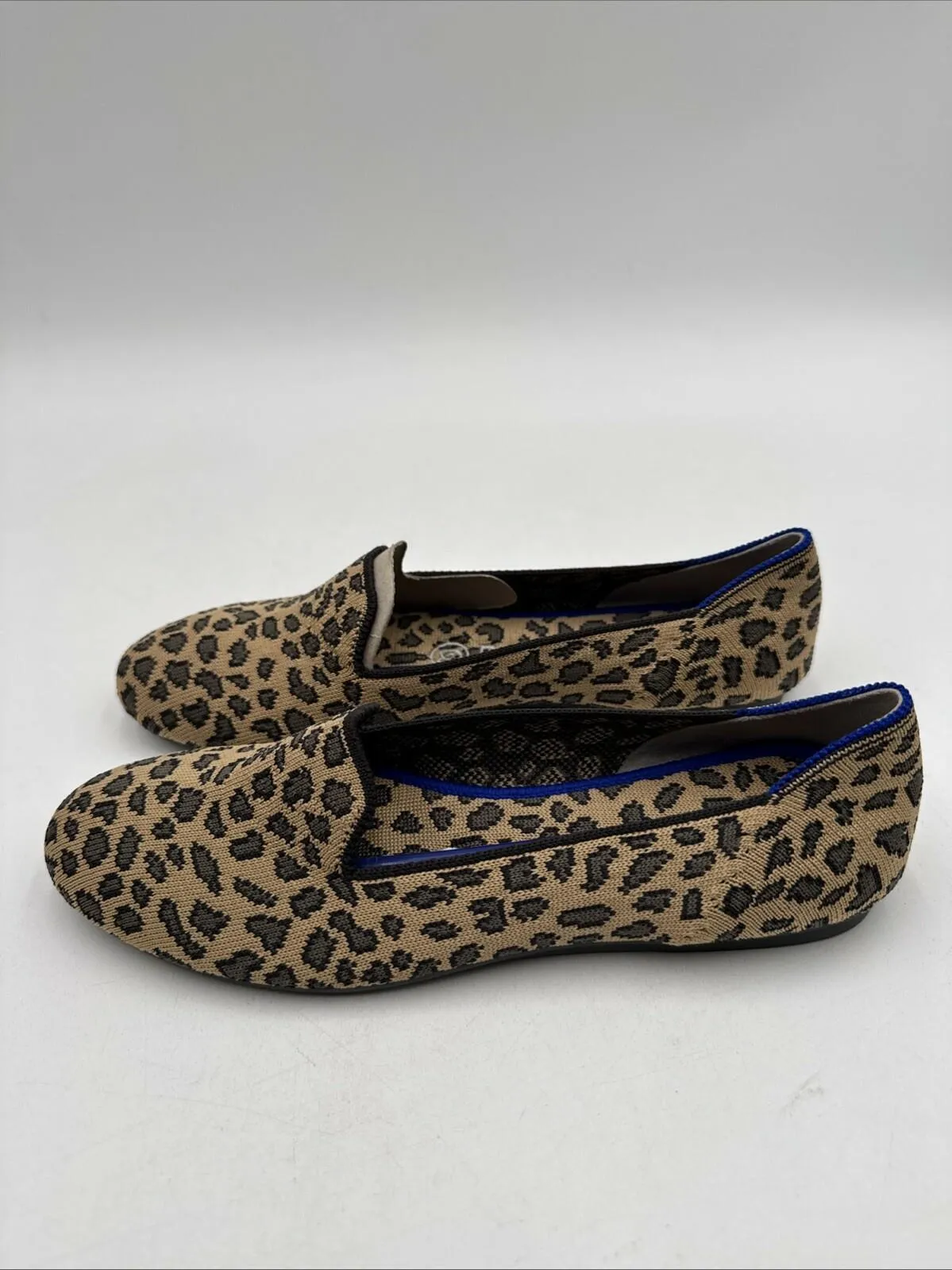 NWOB Rothy’s “THE LOAFERS” Leopard Print Knit Round Toe Slip On Flats Size 7 - Very Good