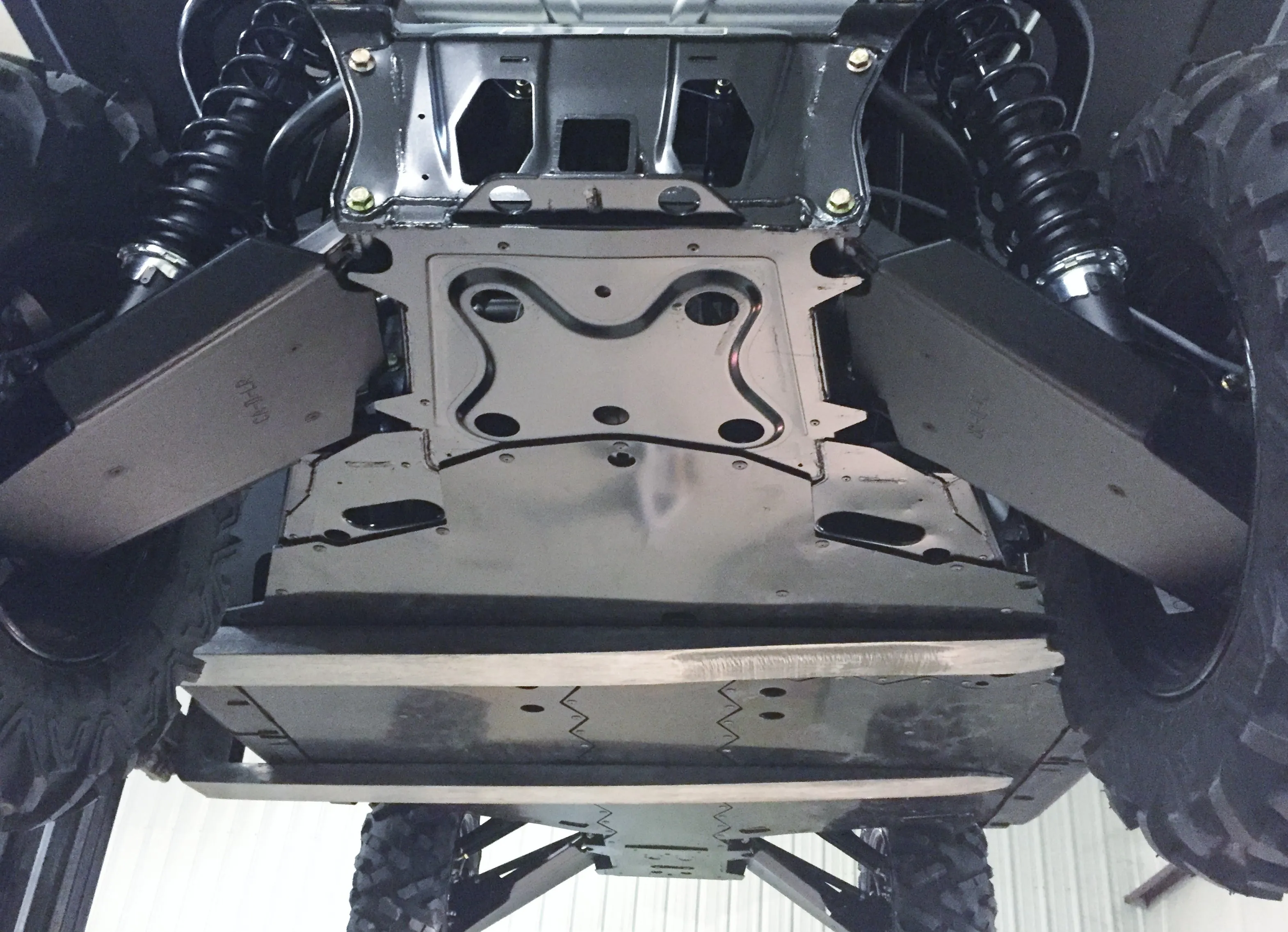 Trail Armor CanAm Defender HD5, Defender HD7, Defender HD8, Defender HD9, Defender DPS HD10, Defender Max HD7, Defender Max HD8, Denfender Max HD9, Defender Max HD10 iMpact A-Arm Guards