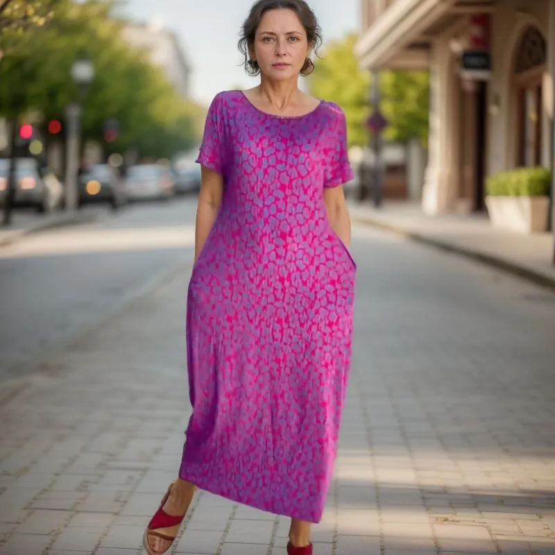 Unaí | Stylish  Dress with Vibrant Print