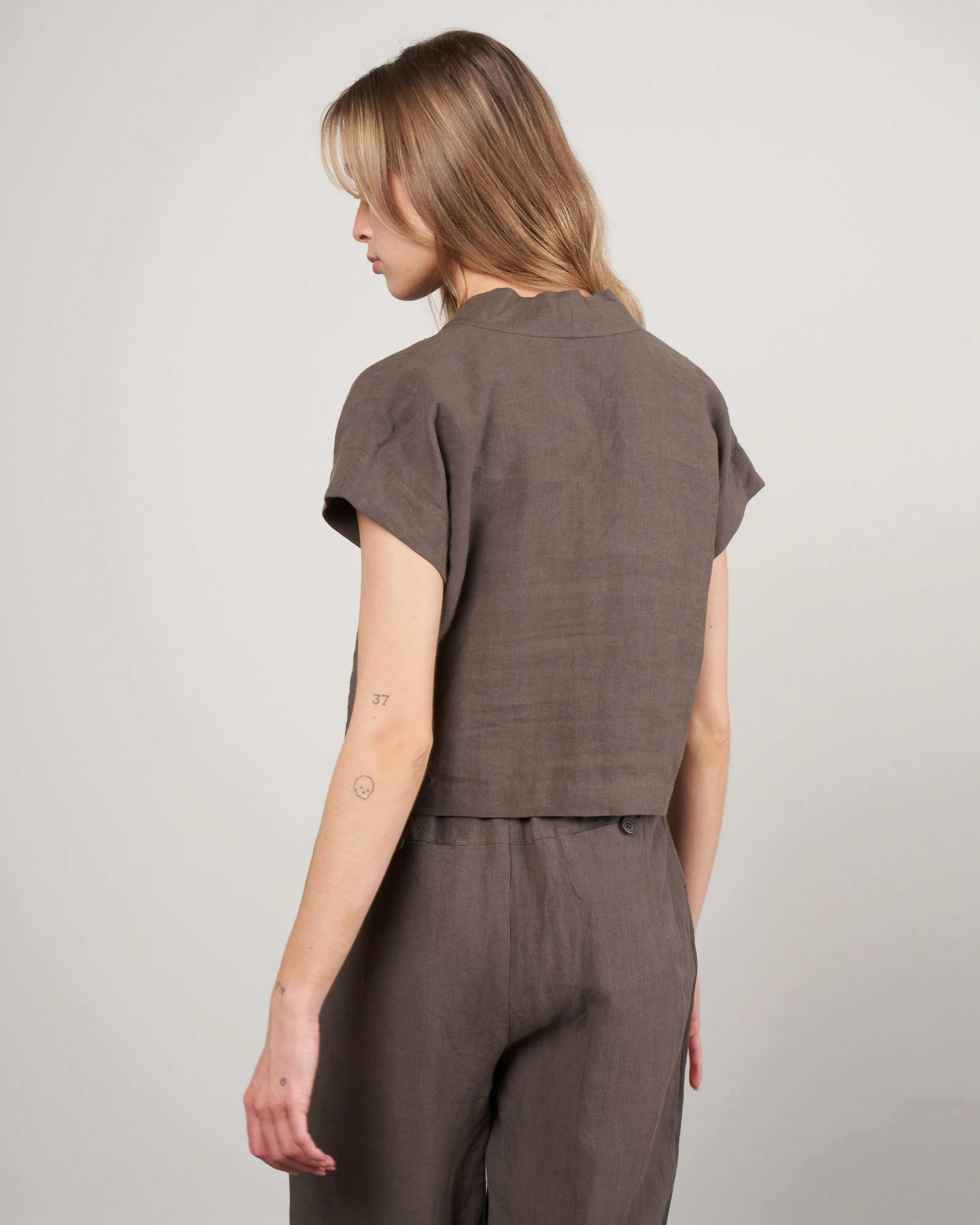 vneck panel top - dark oak