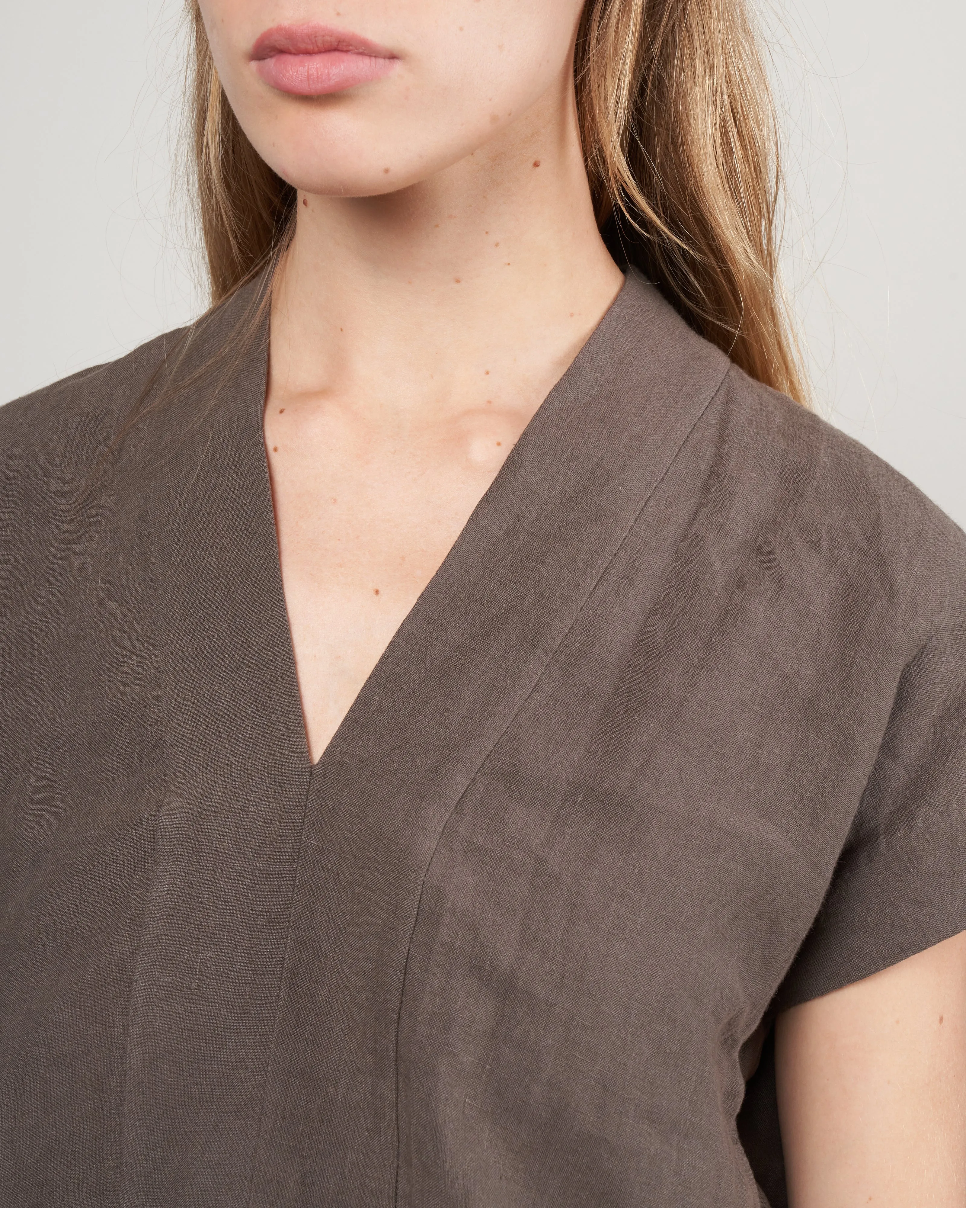 vneck panel top - dark oak