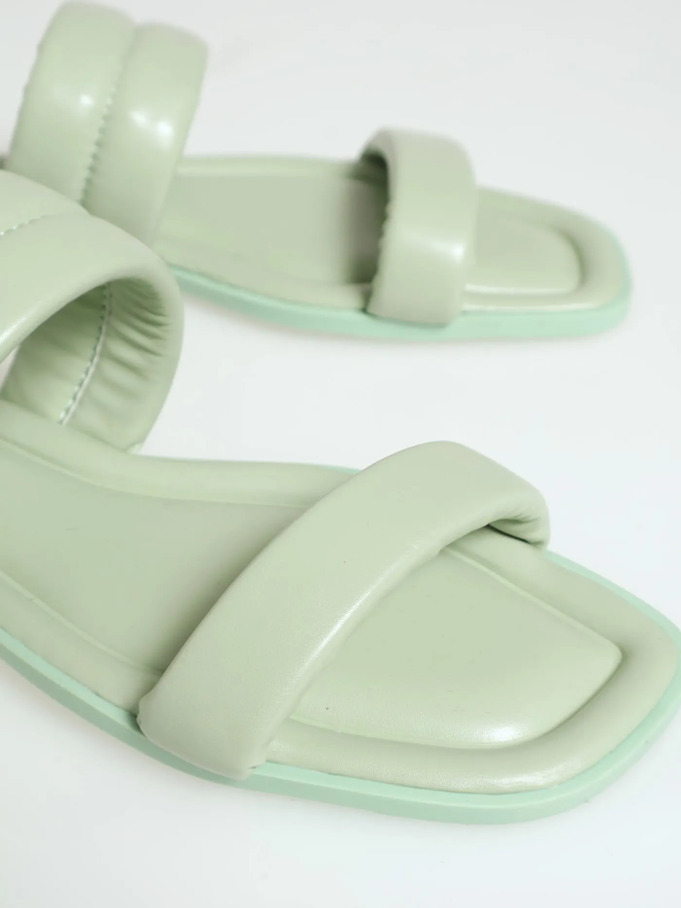 Wide & Narrow Puff Strap Sandal - Sage