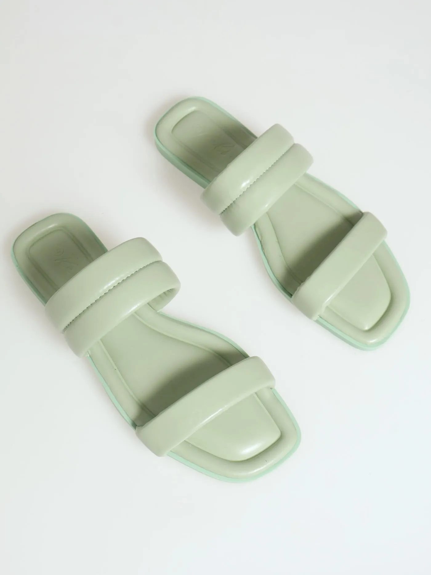 Wide & Narrow Puff Strap Sandal - Sage