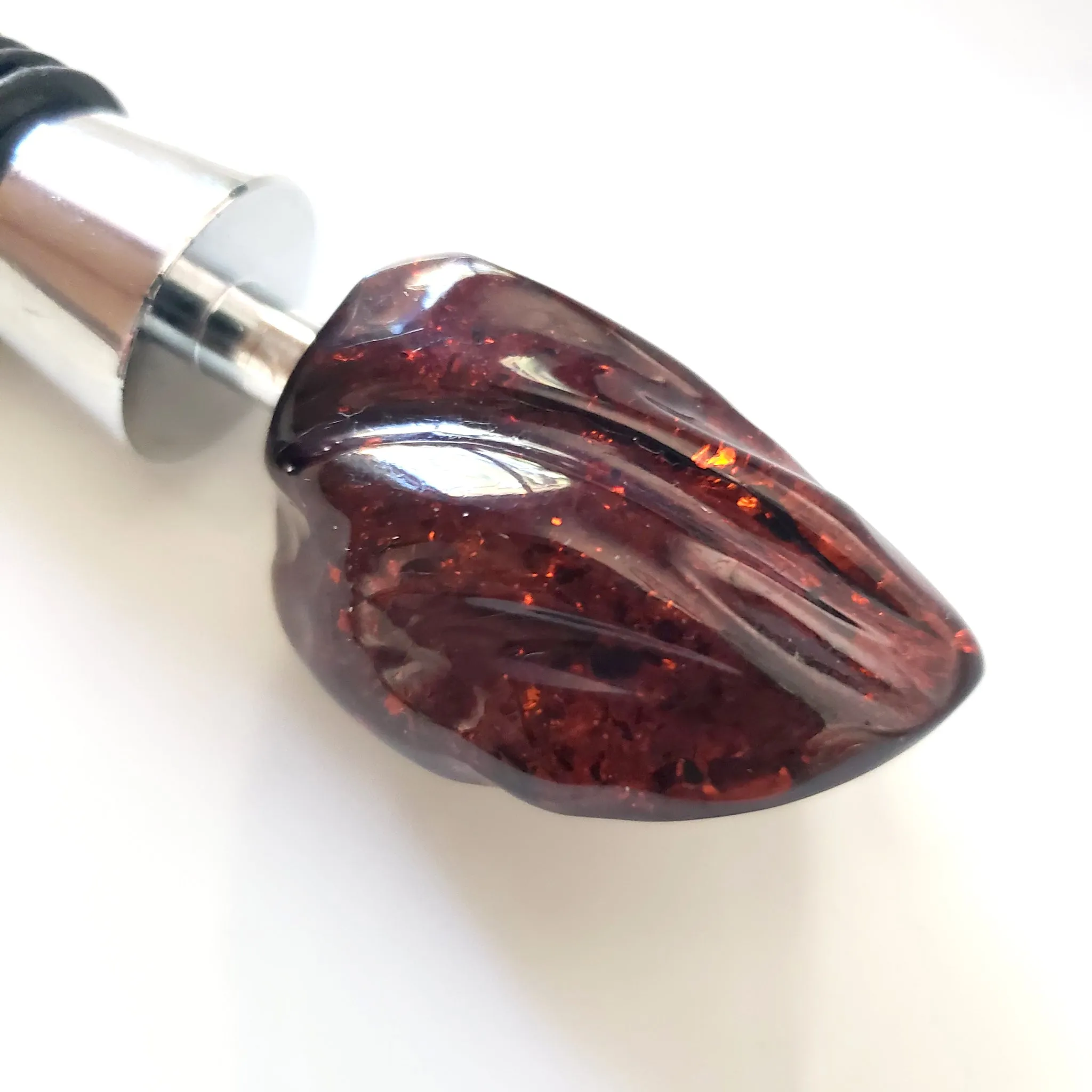 Wine Bottle Stopper with Natural Amber