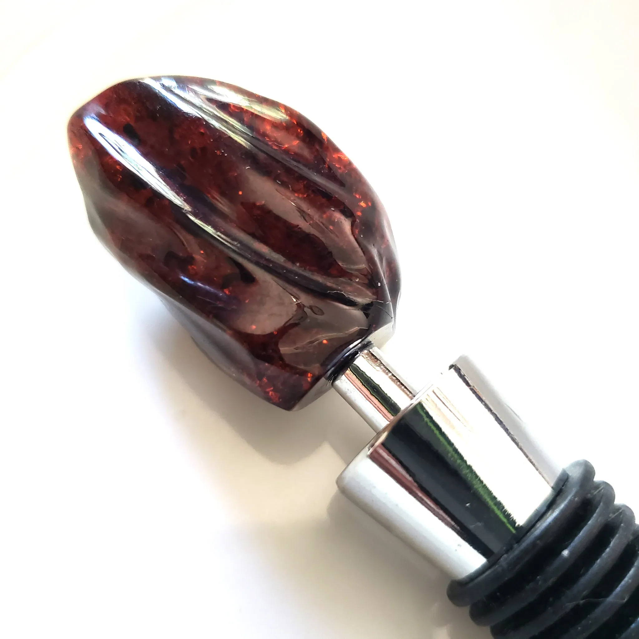 Wine Bottle Stopper with Natural Amber